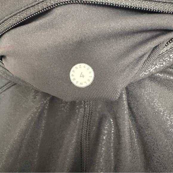 Lululemon Speed Up Tight *Foil 28" size 4 - Picture 8 of 10
